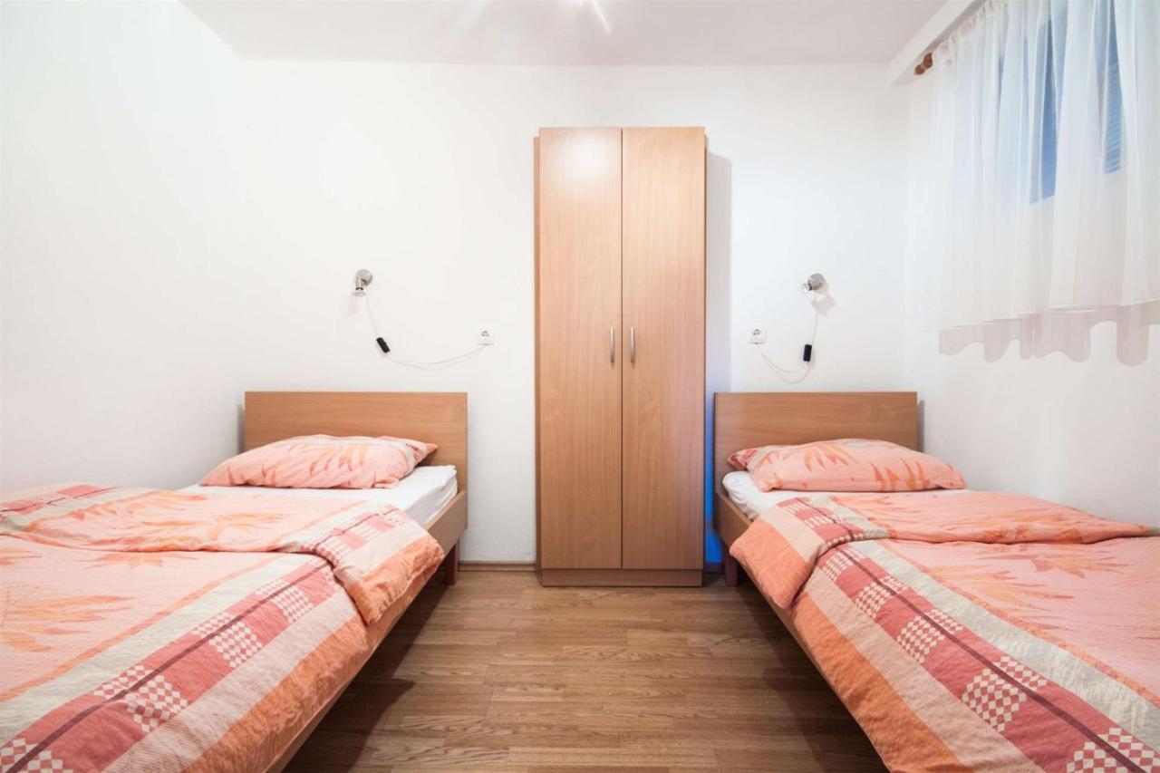 Apartments Dara 우마그 외부 사진